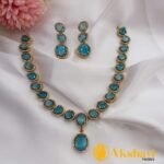 Victorian Oval Short Neck Set