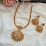Floral Short Neck Set
