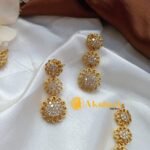 Floral Motiffs Short Neck Set - Image 2