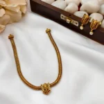 Perumal Kodi Short Neck Set