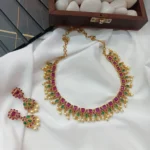 Antique Multi Cube Cut Short Neck Set
