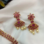 Antique Kundan Short Neck Set - Image 2