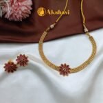 Antique Floral Short Neck Set
