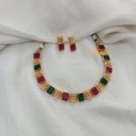 Antique Cubic Short Neck Set