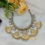 Antique Gold Kundan Floral Short Neck Set - Image 2