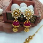 Antique Floral Kundan Short Neck Set - Image 3