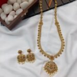 Lakshmi Long Neck Set