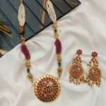 Peacock Pendant With 2 Layer Pearl and Crystal Mal