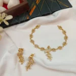 Peacock Short Neck Set
