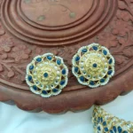 Beautiful Floral Choker Set - Image 3
