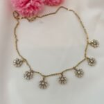 Victorian 7 Flower Short Neck Set - Image 2