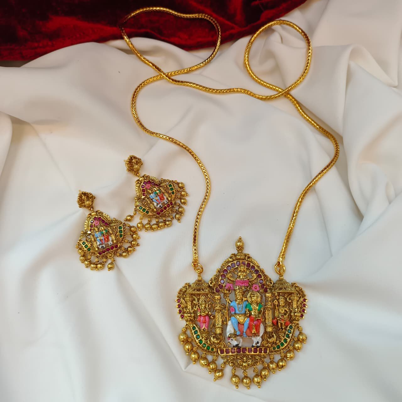 104268.1.1-Akshavi-Trends-2.jpeg Meenakari Shivparvathi Pendant with 30" Kodi Chain - Image 1