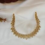 AD Floral Leaf Short Neck Set - Image 3